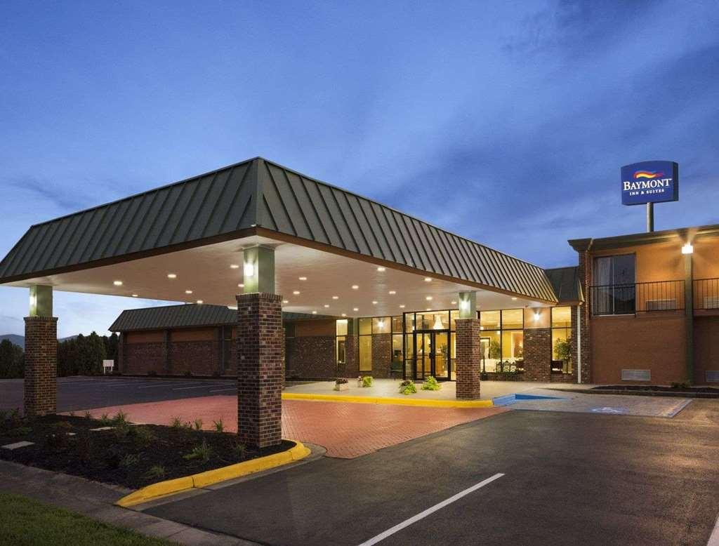 Baymont By Wyndham Salem Roanoke Area Hotel Exterior foto